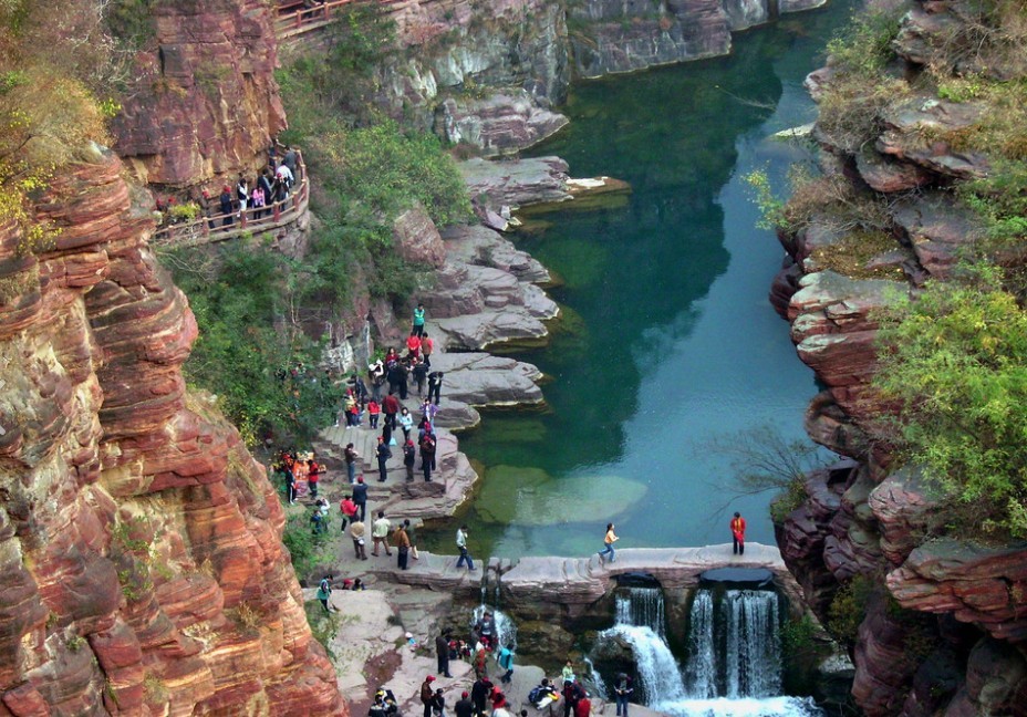 APEC期間河南云臺(tái)山游客增253% 北京游客超三成 APEC期間河南云臺(tái)山游客增253% 北京游客超三成