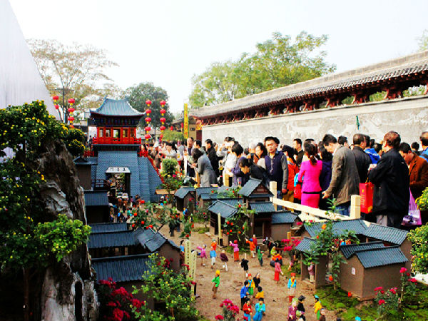 中國(開封)第32屆菊花文化節(jié)圓滿落下帷幕 中國(開封)第32屆菊花文化節(jié)圓滿落下帷幕