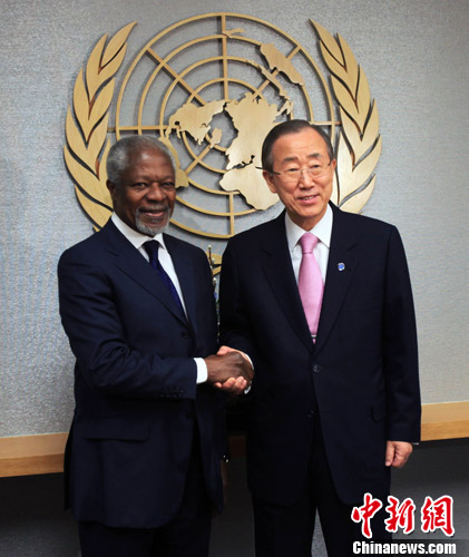 當(dāng)?shù)貢r(shí)間2月29日，前任聯(lián)合國(guó)秘書(shū)長(zhǎng)科菲·安南抵達(dá)紐約聯(lián)合國(guó)總部，與現(xiàn)任聯(lián)合國(guó)秘書(shū)長(zhǎng)潘基文就敘利亞問(wèn)