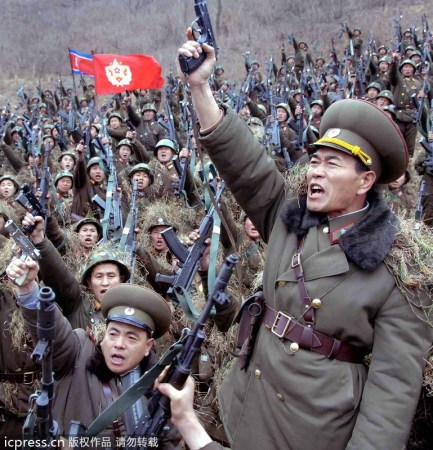 　朝鮮人民軍士兵戰(zhàn)意高昂。