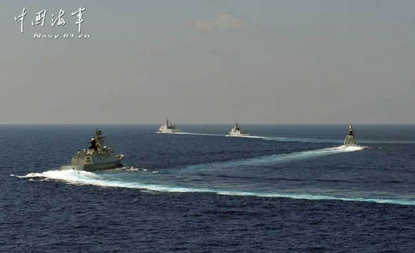 資料圖：中國海軍在曾母暗沙。
