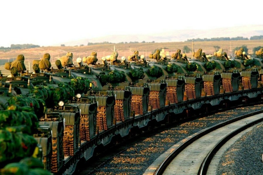 火車上59式坦克密密麻麻。
