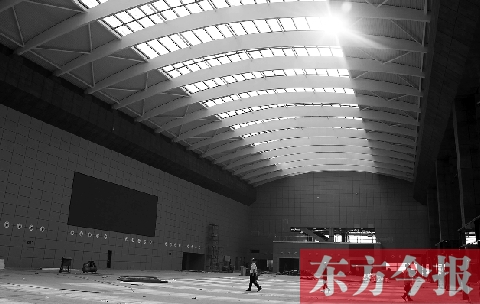 作為高鐵鄭州東站最重要的配套工程，鄭州綜合交通樞紐公路客運(yùn)站的裝修工作即將完成，預(yù)計(jì)今年9月底與鄭州