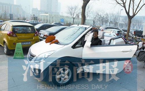 不久的將來(lái)，在街上就能打到電動(dòng)的士了