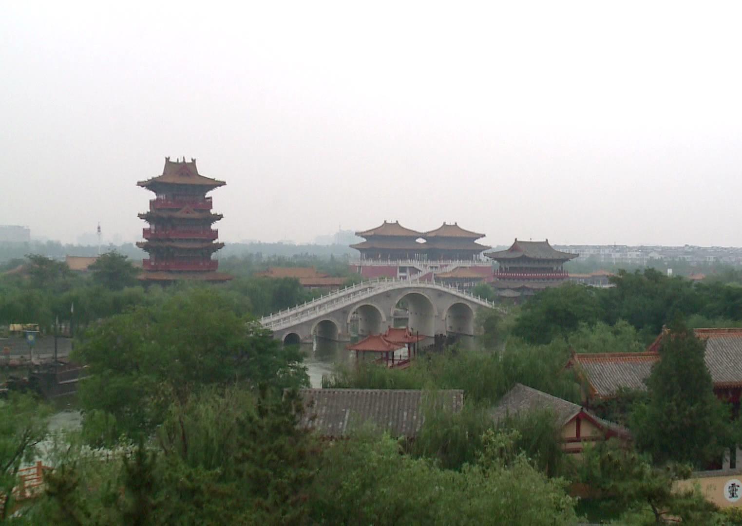 舒婷、鄭愁予等詩人齊聚開封話端午