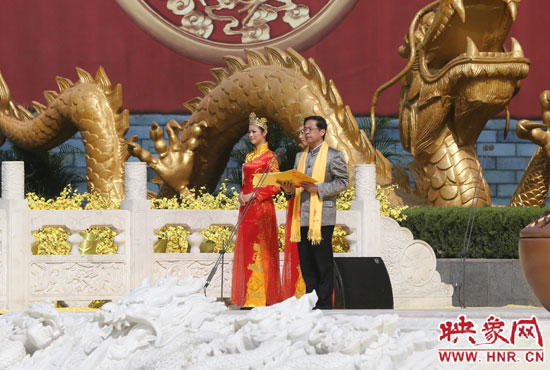 省委副書記、省政協(xié)主席葉冬松致歡迎詞。映象網(wǎng)記者 邵恰 攝