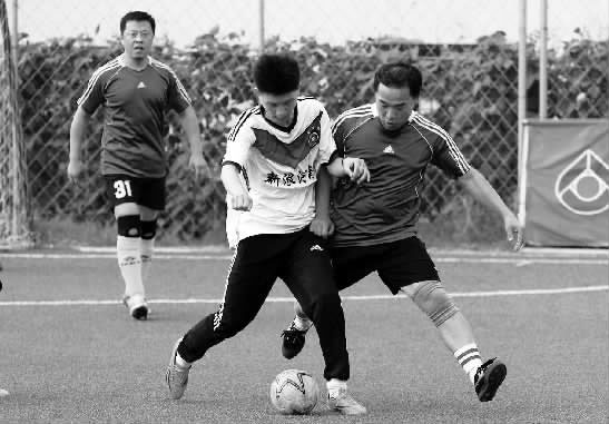 天行健隊(duì)在國(guó)家足球一級(jí)裁判、中超裁判于躍的帶領(lǐng)下，配合那是相當(dāng)默契