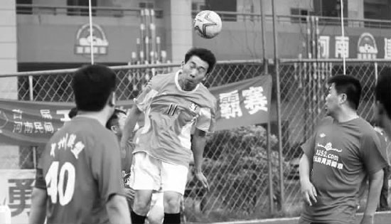 鄭州經(jīng)開正和隊?wèi){借這場2∶0小勝中州聯(lián)盟隊，連勝晉級16強