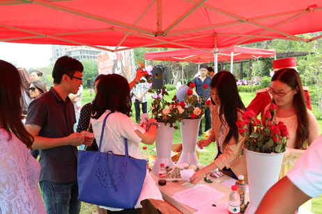 號牌、玫瑰一個不能少