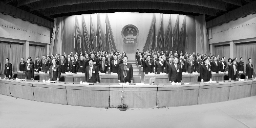 　1月20日下午，省十二屆人大三次會(huì)議閉幕　河南日?qǐng)?bào)記者 郭宇/攝