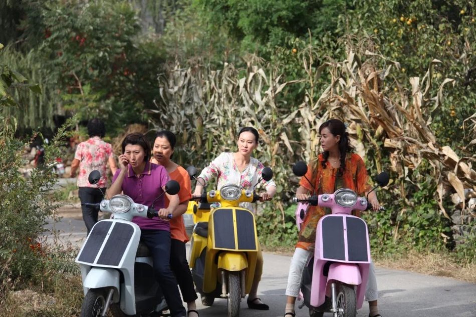 《女人當(dāng)官2》劇照 《女人當(dāng)官2》劇照