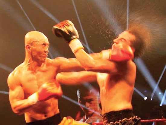 武僧一龍KO 波蘭選手獲勝 武僧一龍KO 波蘭選手獲勝