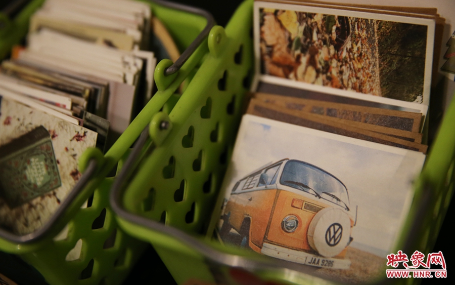 書店內(nèi)出售的書簽。