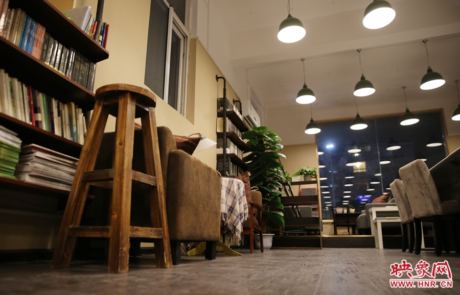 書店內(nèi)的裝飾。