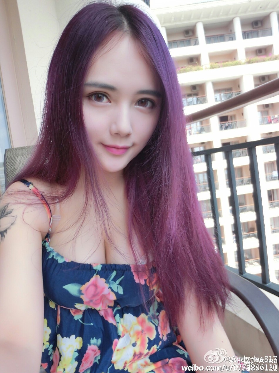 湖大21歲?；ㄇ巴购舐N無(wú)懼走光